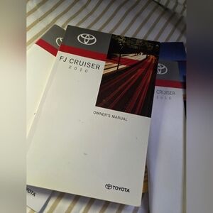 Toyota FJ Cruiser 2010 Owner's Manuals